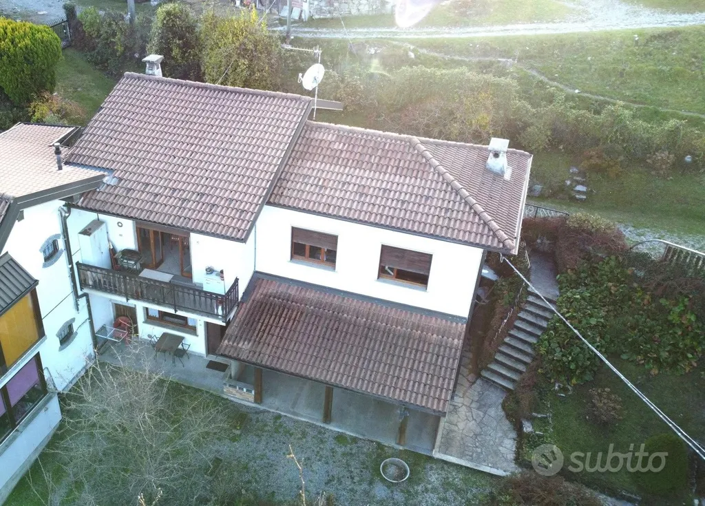Vue aérienne - Trilocale with Balcony in Alta Valle Intelvi