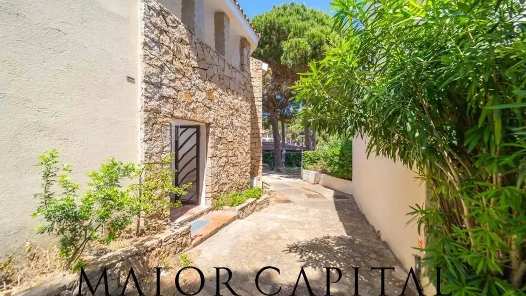 Välivaade - Rustic Villa with Private Garden in Arzachena