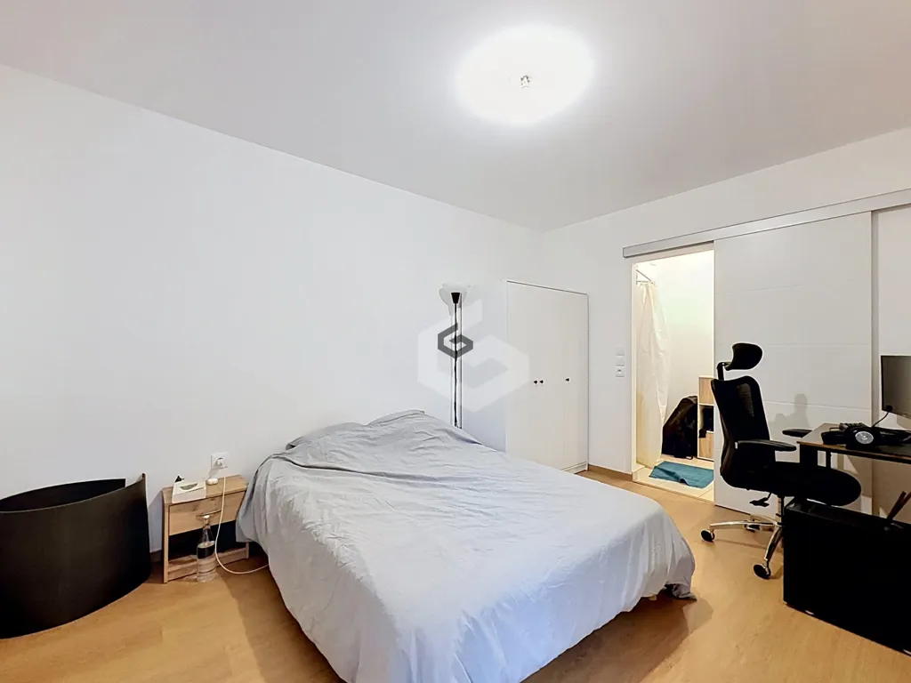 Chambres - Appartement avec parking dans le centre de Reims