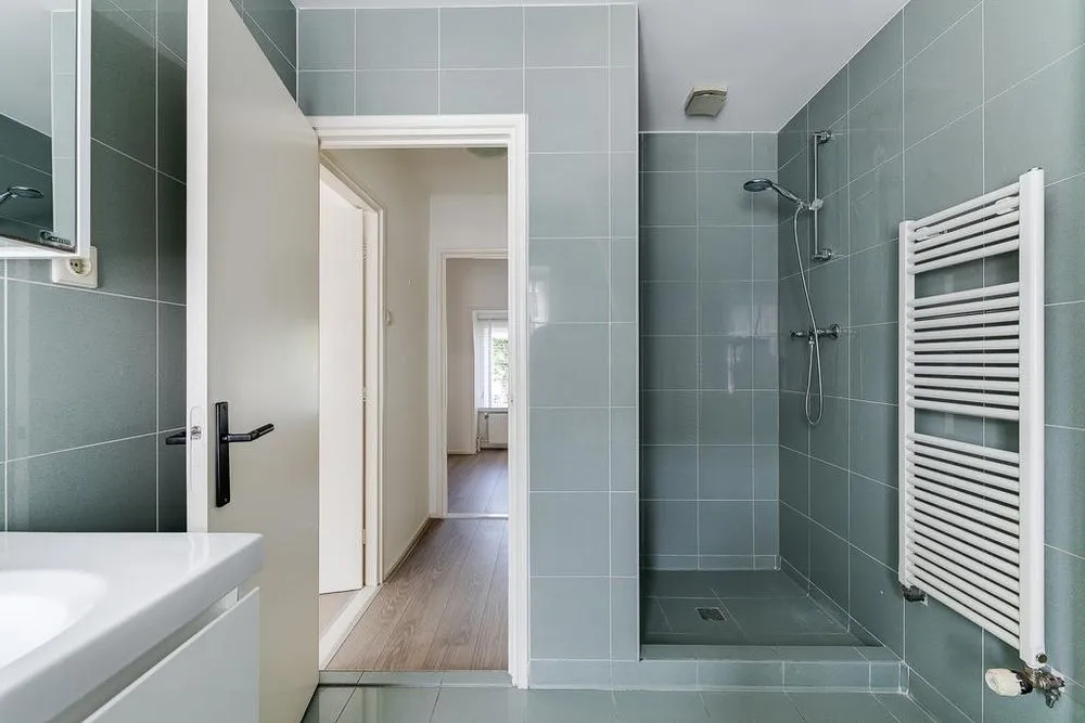 Salles de bain - Charming Townhouse with Garden in Haarlem