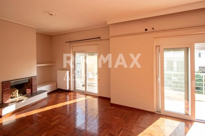 Séjour - Apartment with Garden in Nea Dimitriada, Volos