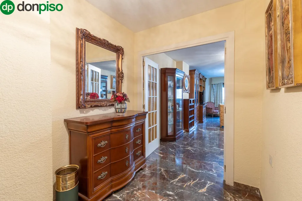 Entrée - Luxury Flat with Terrace in Granada