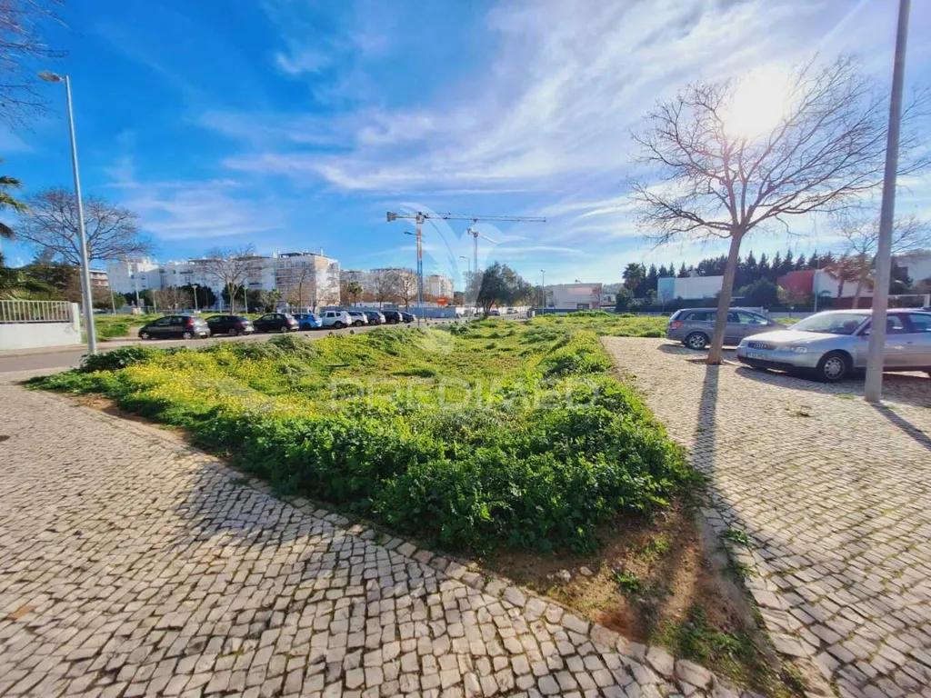 Jardin - Building Land for 23 Homes in Loulé