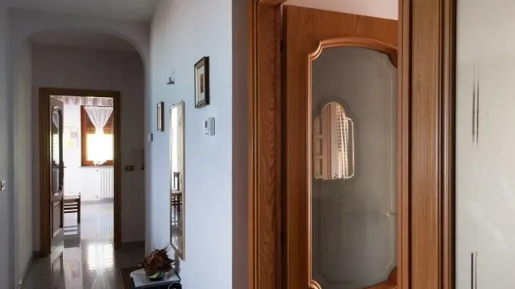 hallway_entrance