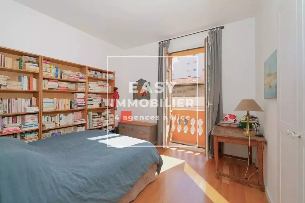 Bedrooms - Luxury Flat with Triple Exposure in Nice City Centre