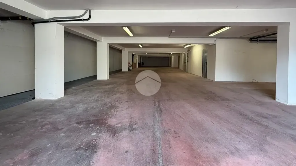 Garage - Apartment with Parking in L'Aquila