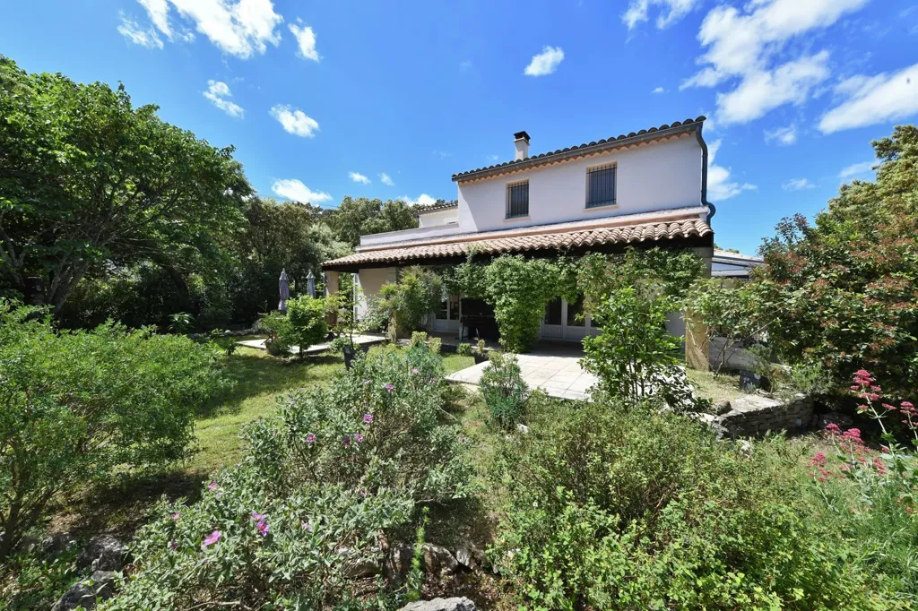 Jardin - Villa Rénovée avec Piscine près d'Uzès