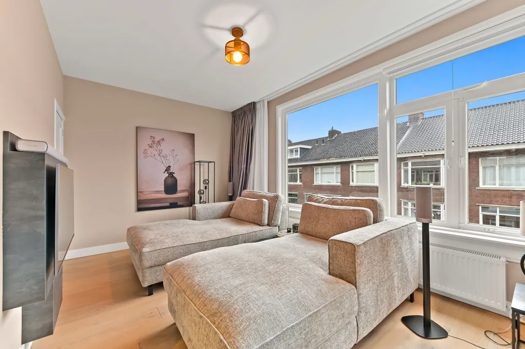 Séjour - Renovated Apartment with Balcony in Blijdorp