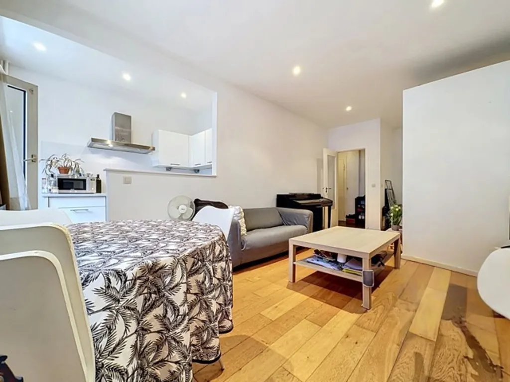 Séjour - Studio avec Ascenseur à Ixelles