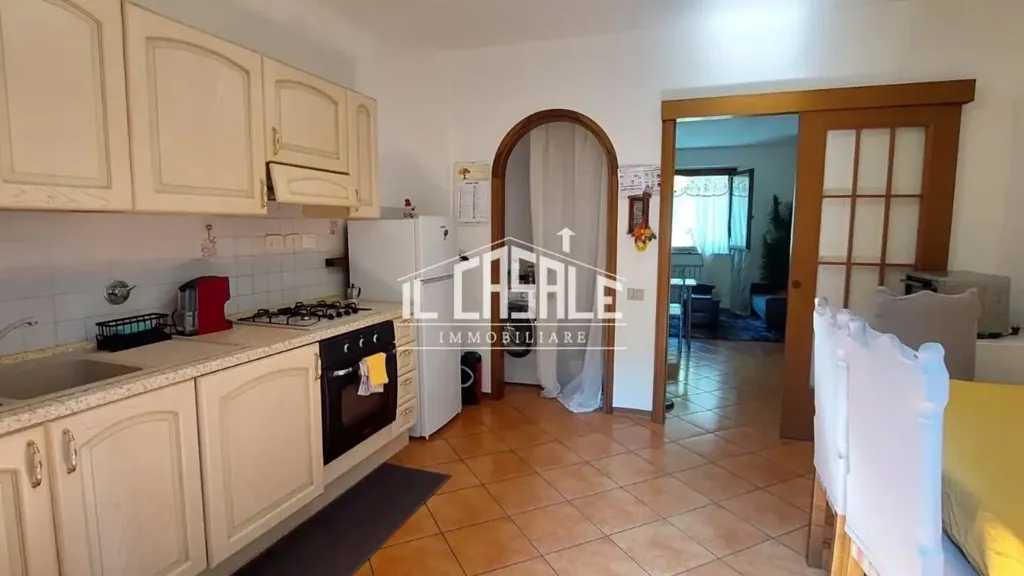 Cuisine - Quadrilocale with Balcony in Londa