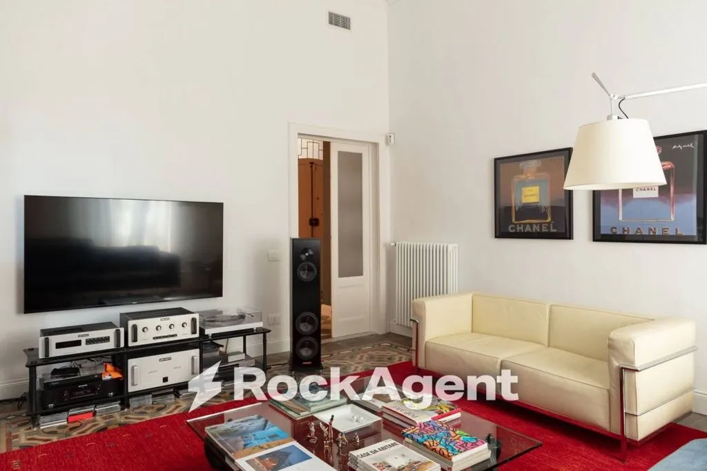 Luxury Apartment with Balcony in Leghorn