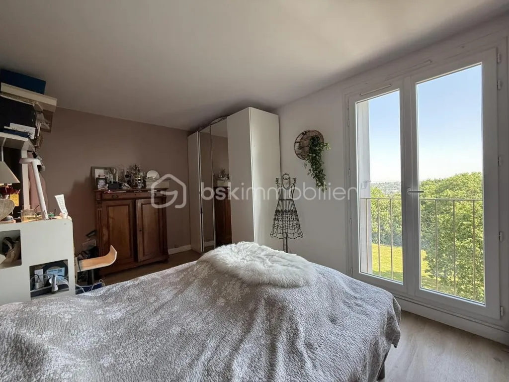 Camere da letto - Spacious Flat with Parking in Verdant Residence