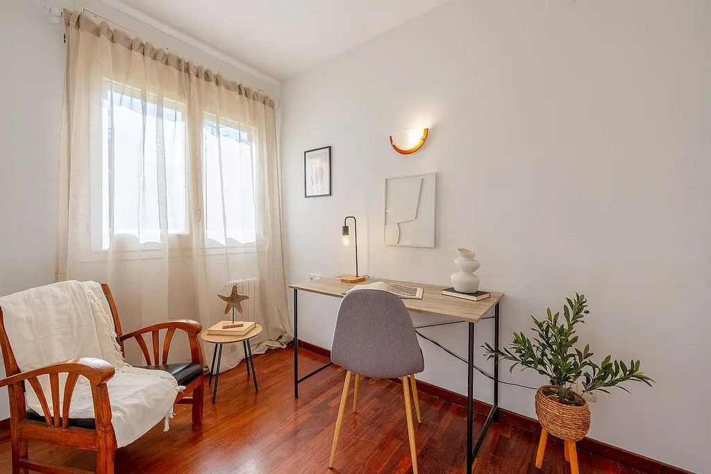 Kabinet - Apartment with Pool in Les Lloses Urbanisation