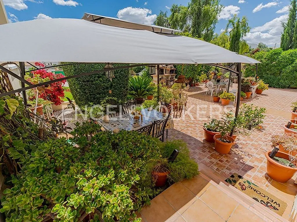 Terrasse - Mediterranean Villa with Pool in Mutxamel