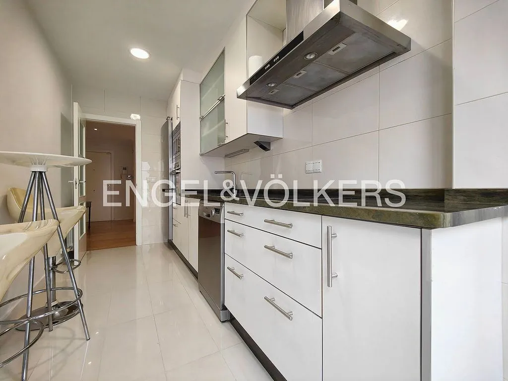 Köök - 2-Bedroom Apartment with River View in Centre