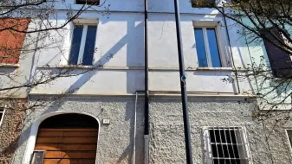 Välivaade - Terraced House with Loft in Guastalla