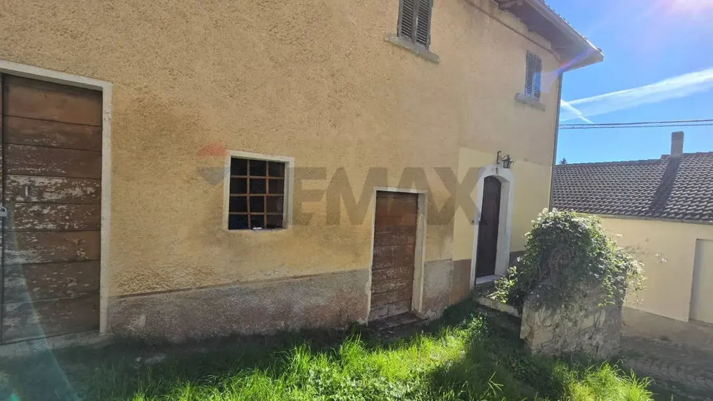 Extérieur - Semi-detached House with Balcony in Montereale
