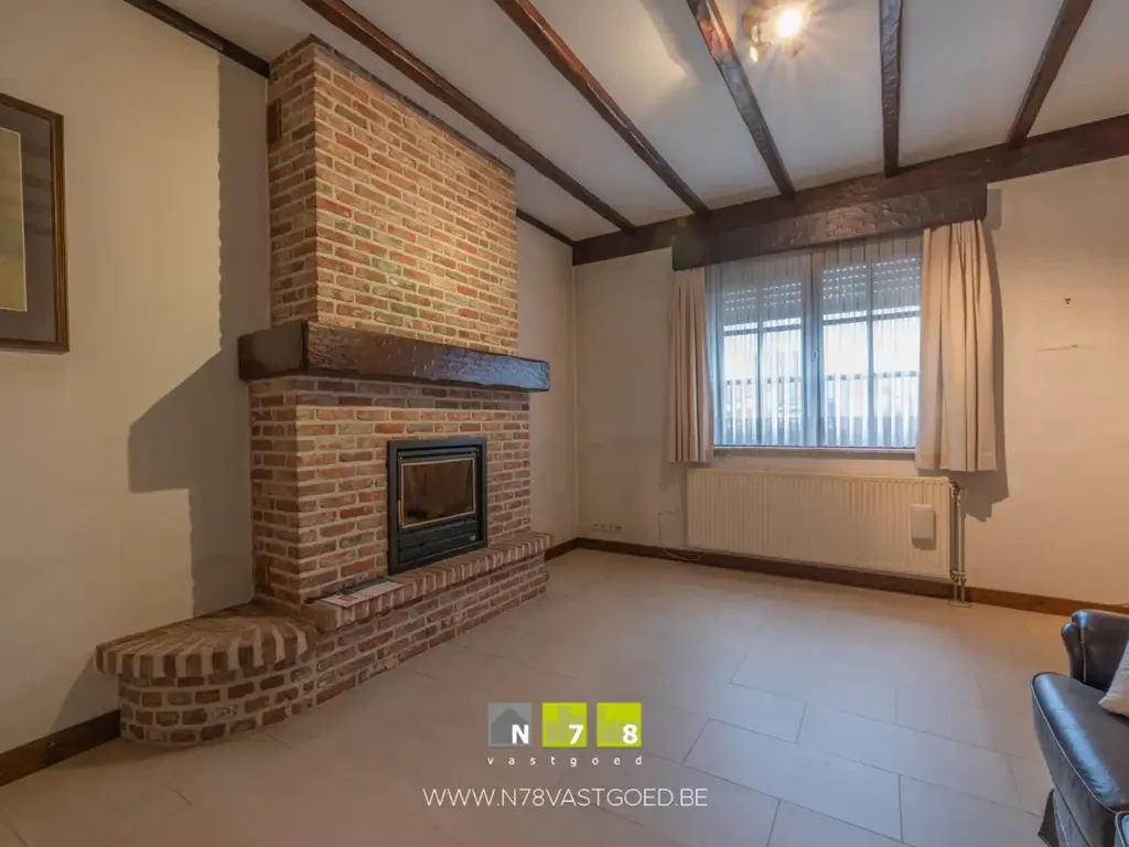 Elutuba - Renovatable Detached House with Garden in Maasmechelen