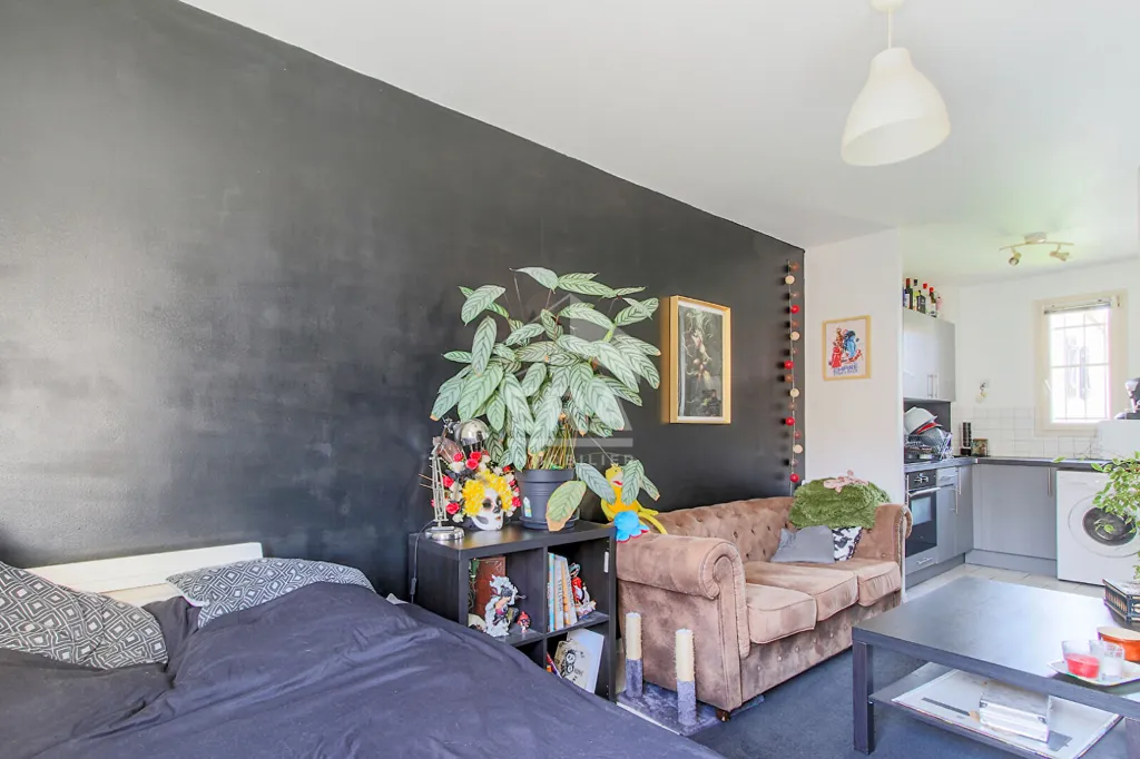 Magamistoad - City Centre Studio with Parking in Beynes