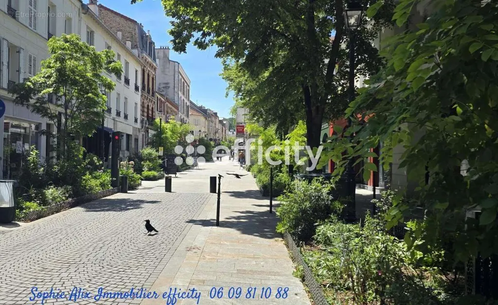 Ärihoone asukohas Clamart