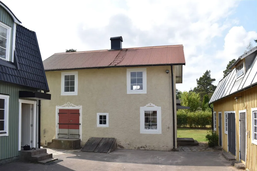 Esterno - Flexible Property with Renovations in Ädelfors