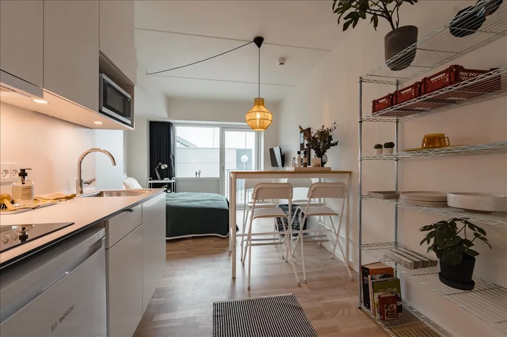 Köök - Studio Flat with Balcony in Aarhus N