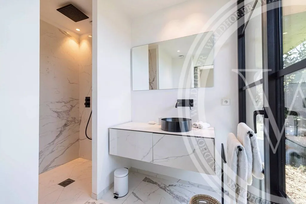 Bagni - Luxury Villa with Pool in Mougins