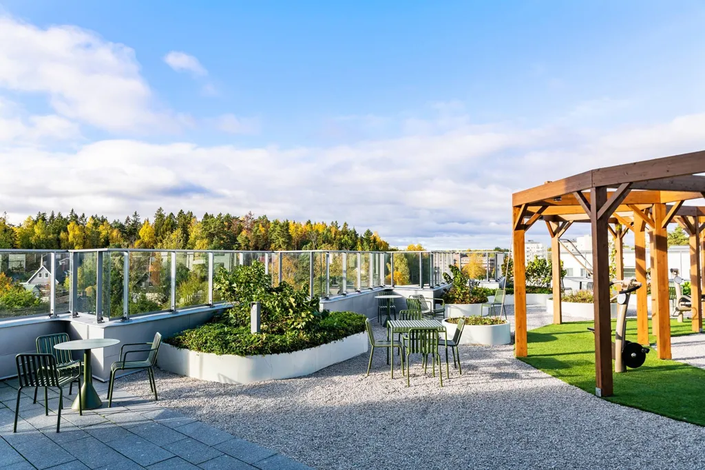 Terrasse - Studio Apartment with High Ceilings in Roslags Näsby