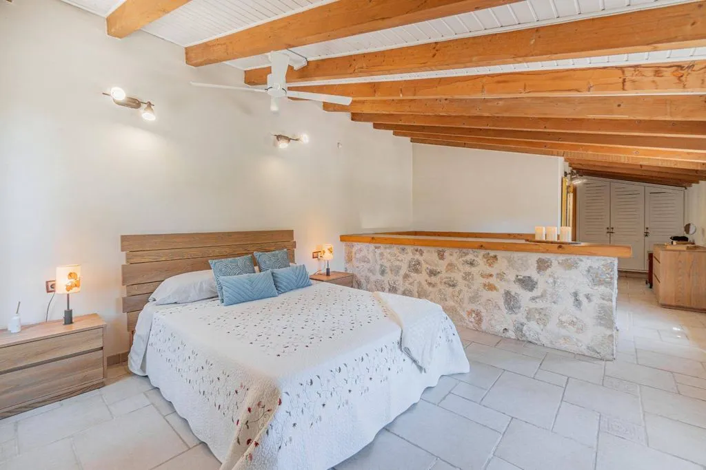 Bedrooms - Luxury Farmhouse with Pool in Calvià