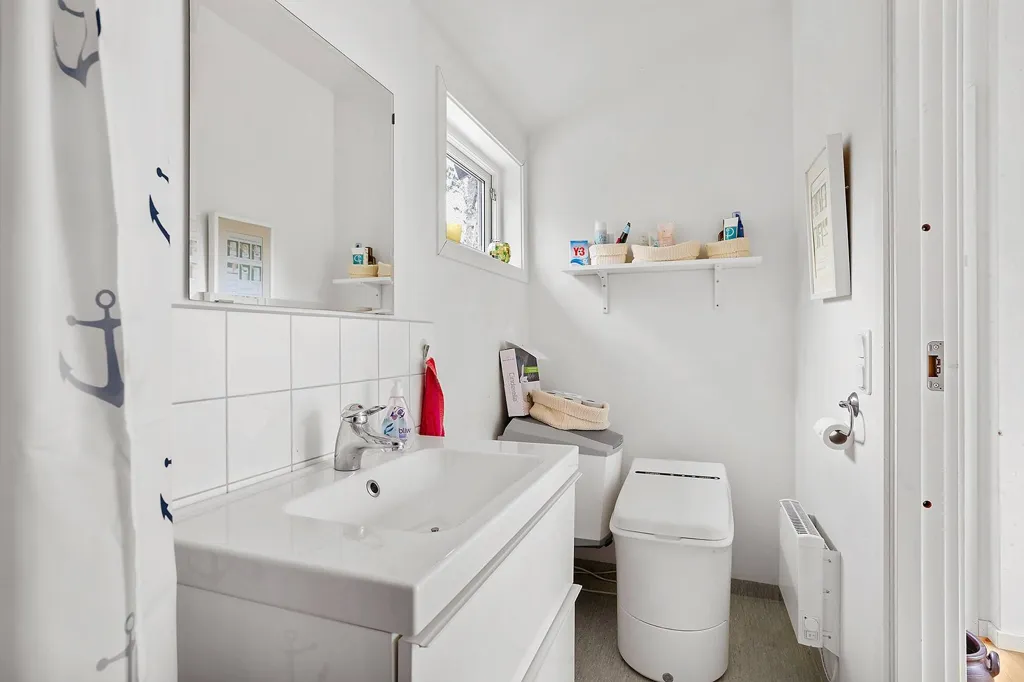 Salles de bain - Cottage with Water Access in Yxlan