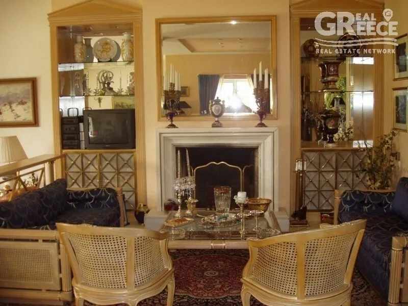 Soggiorno - Apartment with Garden in Glyfada
