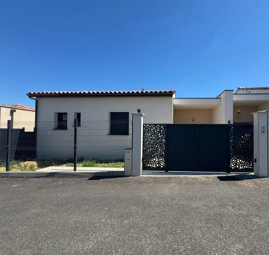 Esterno - 5-Piece House with Terrace in Saint-Christol-lès-Alès