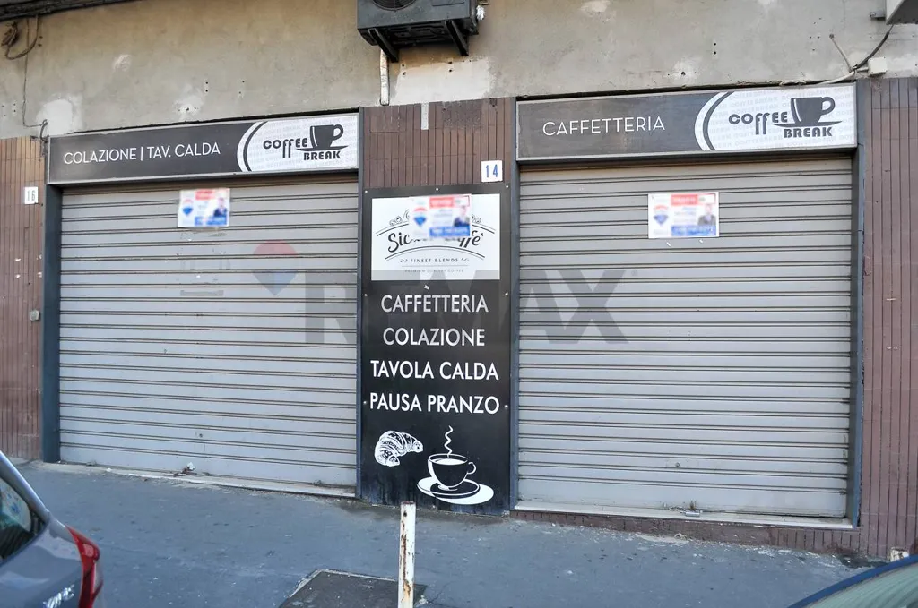 Extérieur - Shop with Double Frontage in Catania's Borgo