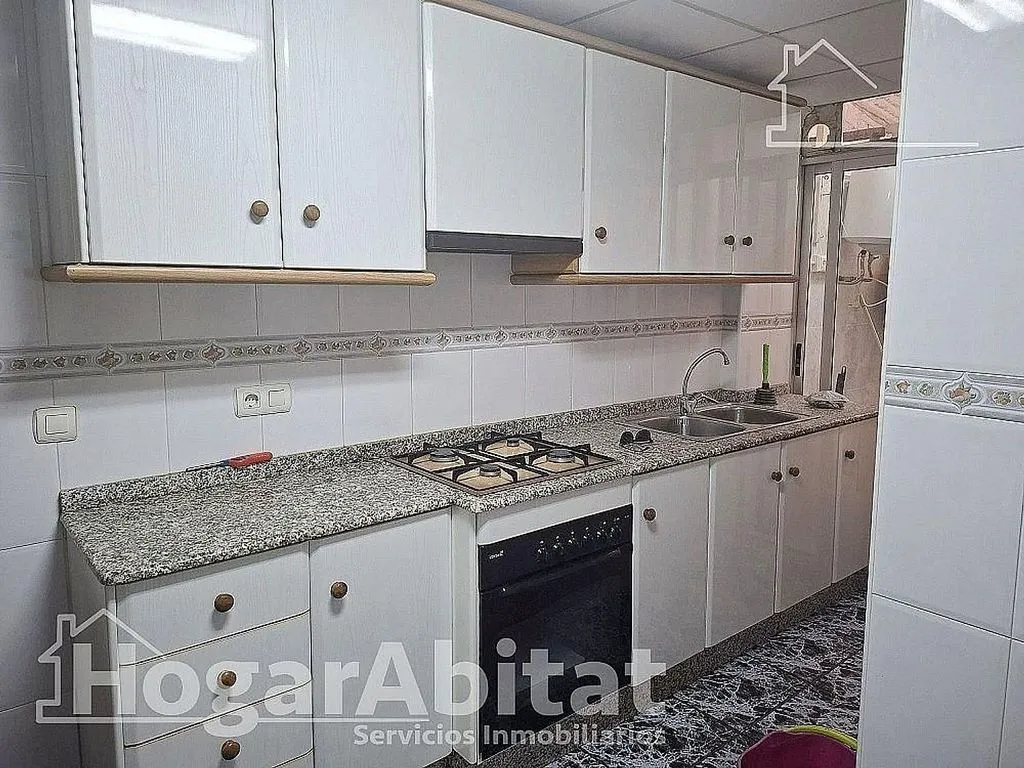 Kitchen - Spacious Apartment with Balcony in Playa del Cura