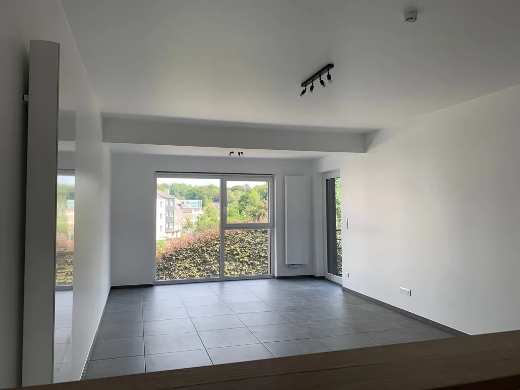Toad - Modern Apartment with Terrace in Libramont