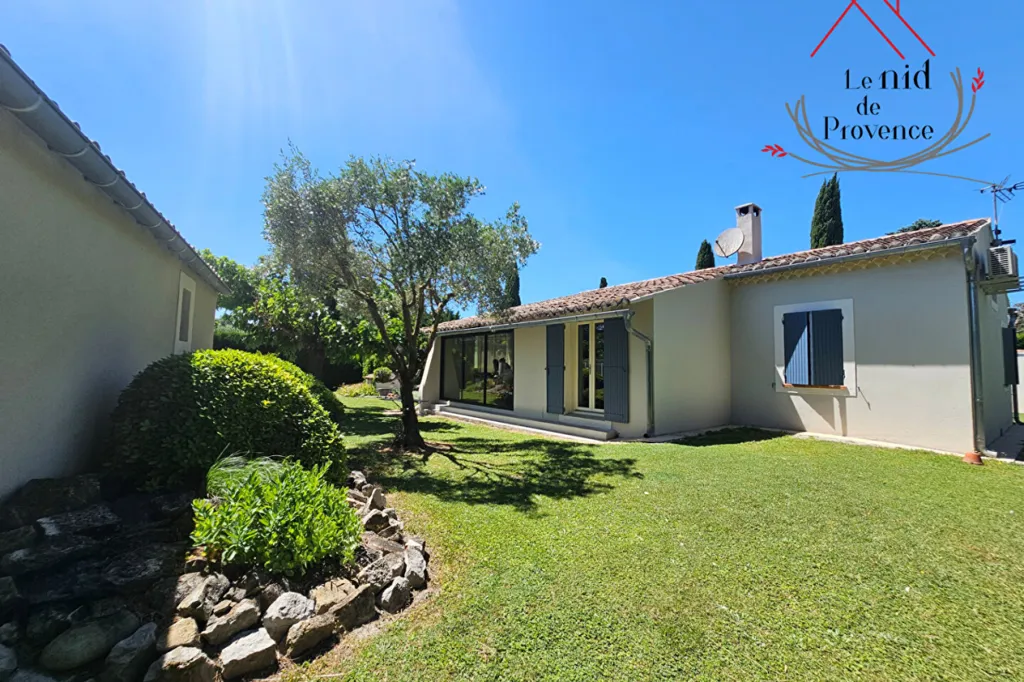 Aed - Renovated Villa with Pool in Velleron