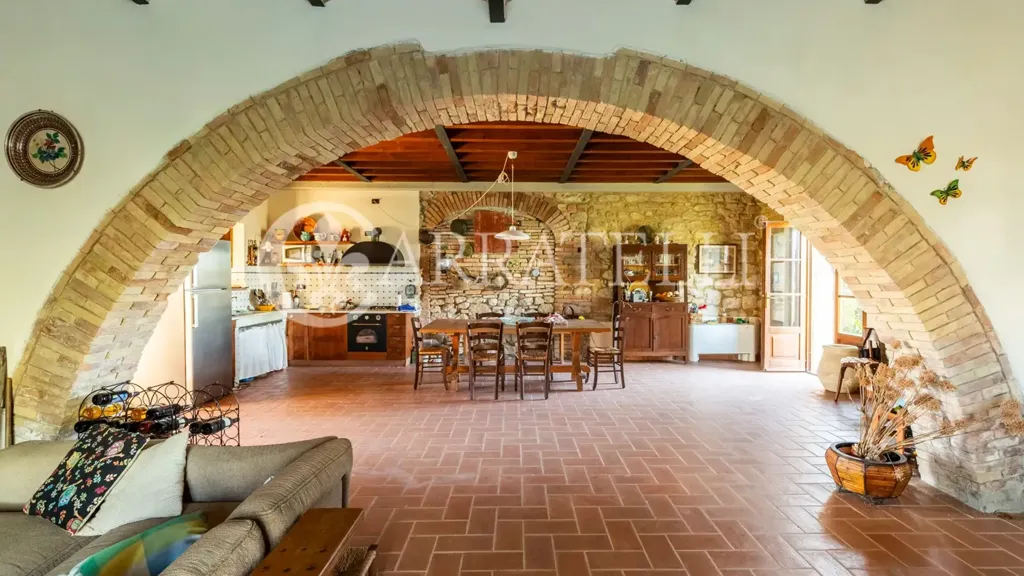 Elutuba - Rustic Farmhouse with Pool near Volterra