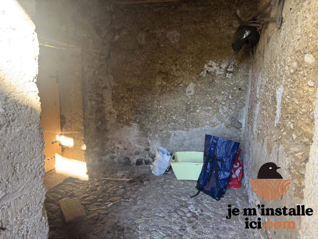 Buanderie - Corps de Ferme à Rénover avec Vue Campagne à Quincieu