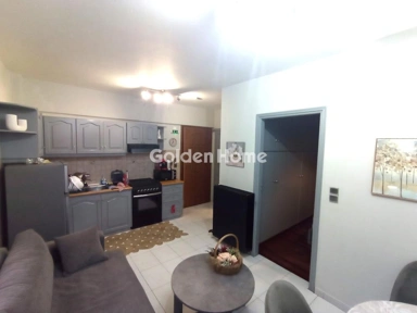 Cucina - Modernised Apartment with Parking in Metamorphosis Centre