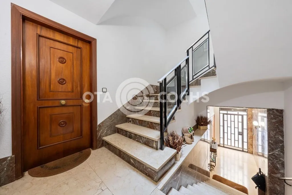 Toad - Luxury Apartment Complex in Reus Centre