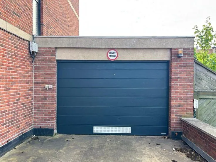 Garaaž - Apartment with City Centre Proximity in Leuven