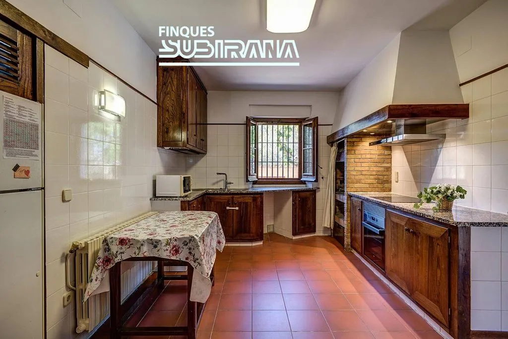 Cuisine - Restored Farmhouse with Pool in Igualada