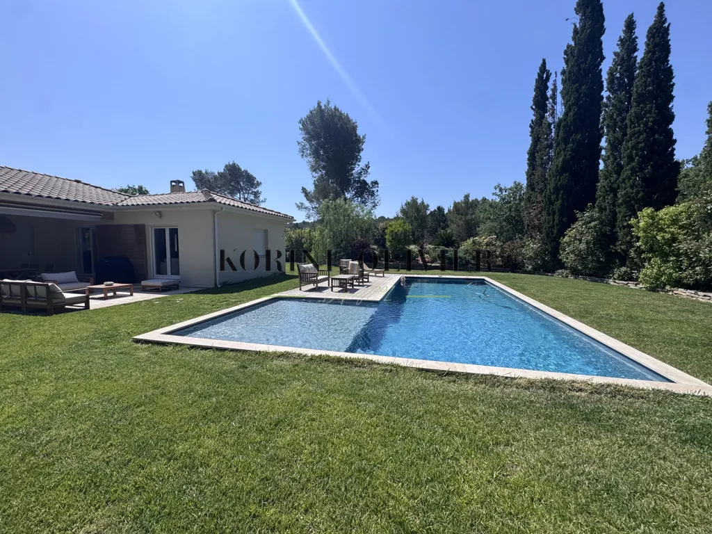 Piscine - Villa Meublée avec Piscine à Ventabren