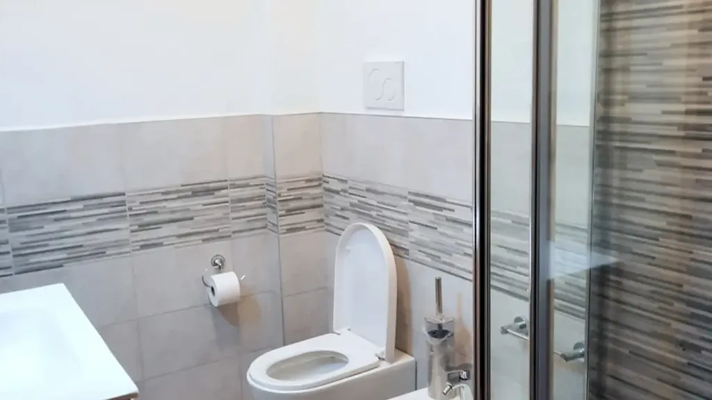 Vannitoad - Modernised 3-Bedroom Apartment in Padua