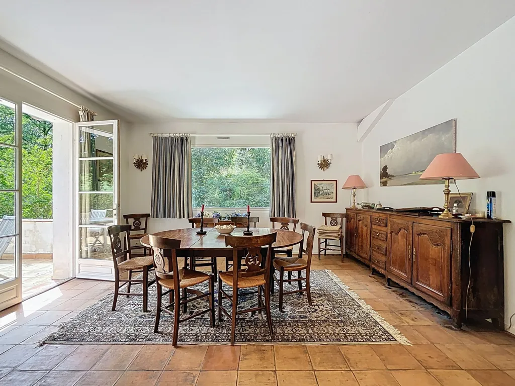 Söögituba - Luxury House with Garden in Arcangues