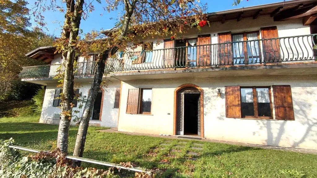 Välivaade - Bifamiliar Villa with Panoramic View in Marmentino