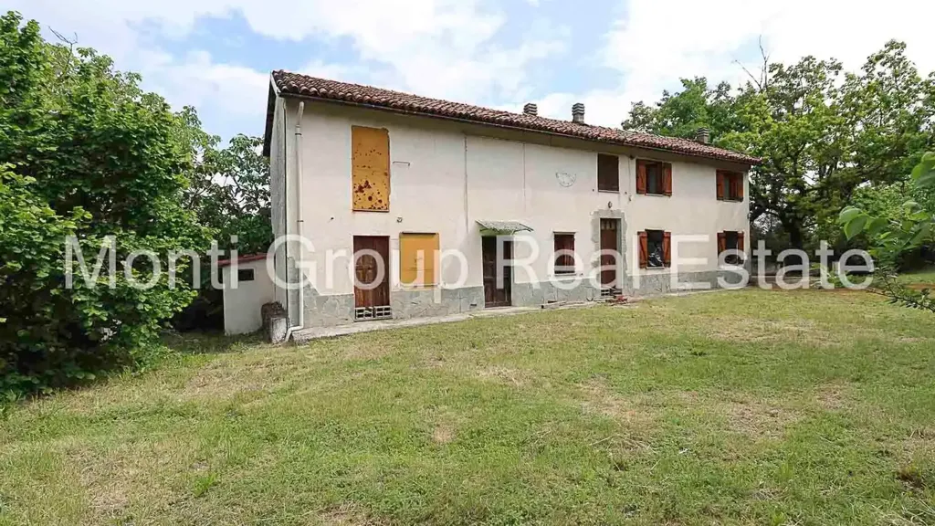 Extérieur - Rustic Farmhouse with Vineyard View in Strevi