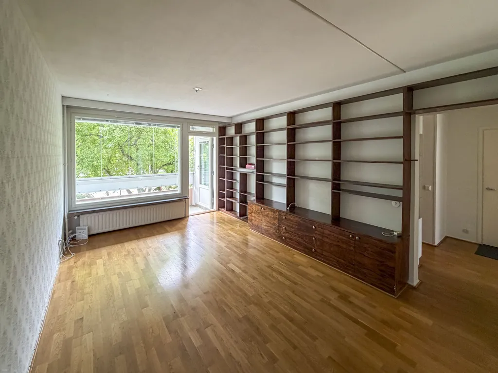 Studio - Terraced House with Balcony in Mellunkylä, Helsinki