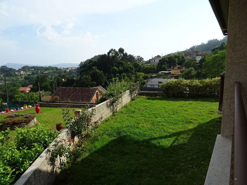 Giardino - Chalet with Ría Views in Moaña