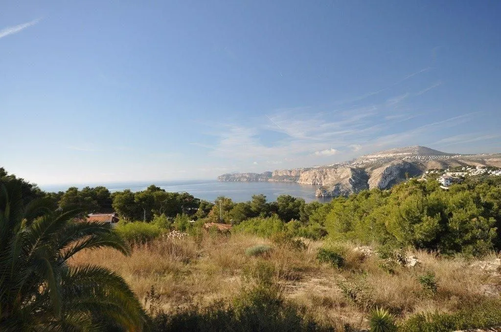 Jardin - Building Land with Pool in Javea